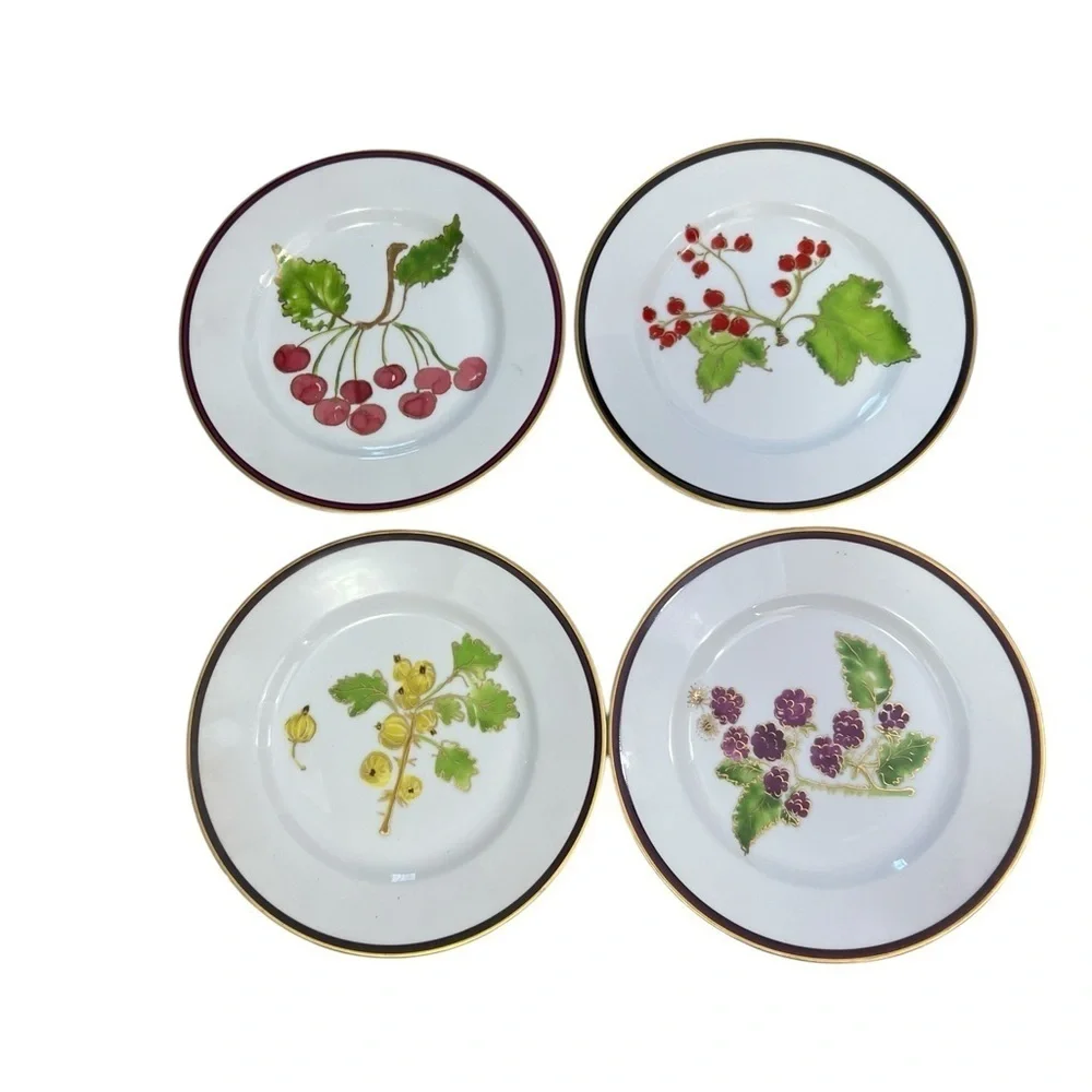 Set of 4 CRATE & BARREL Berries Fruits DESSERT Salad Plates Gold Rim 8.25”